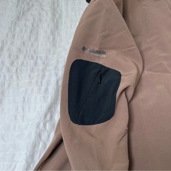 Columbia Titanium Brown Shell Jacket‎ - Picture 10 of 10